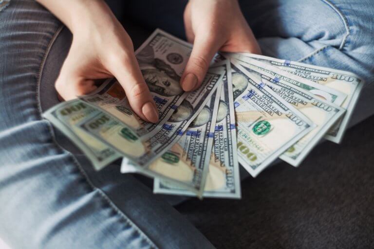 Best Finance Tips To Help You Achieve Your Goals