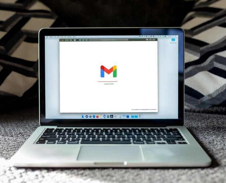 8 Smart Tips To Make Your Emails Look Professional