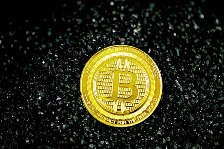 Give your attention to the top myths about bitcoins!