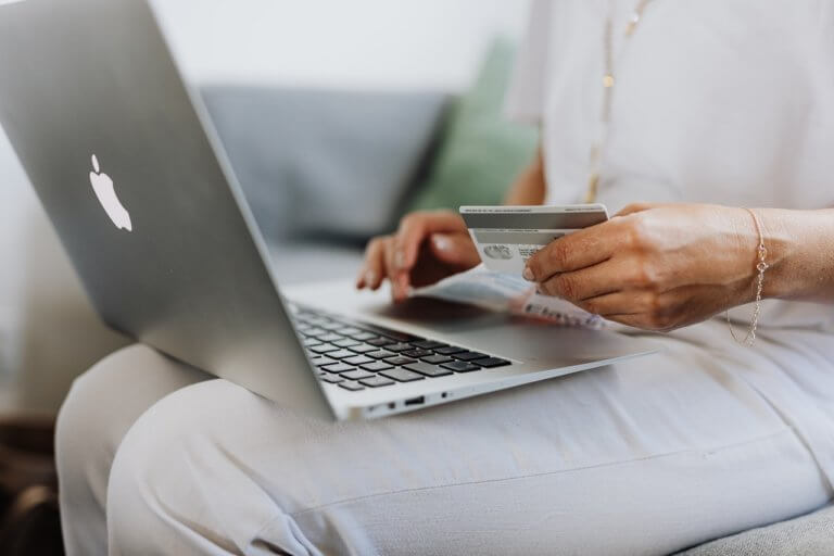 7 Trends That Will Define eCommerce In 2022
