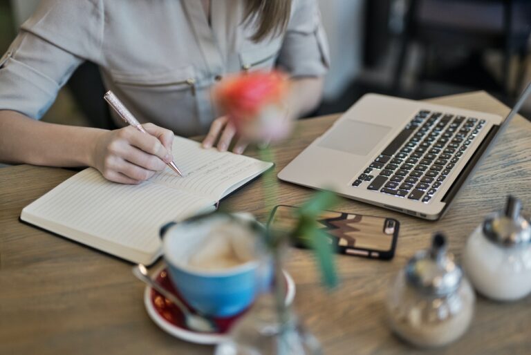 Tips and Tricks to Improve Your Writing for College