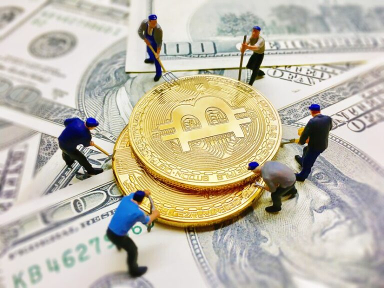 worker-figures-helping-dig-coin-money-dollar-note-background_1150-6478
